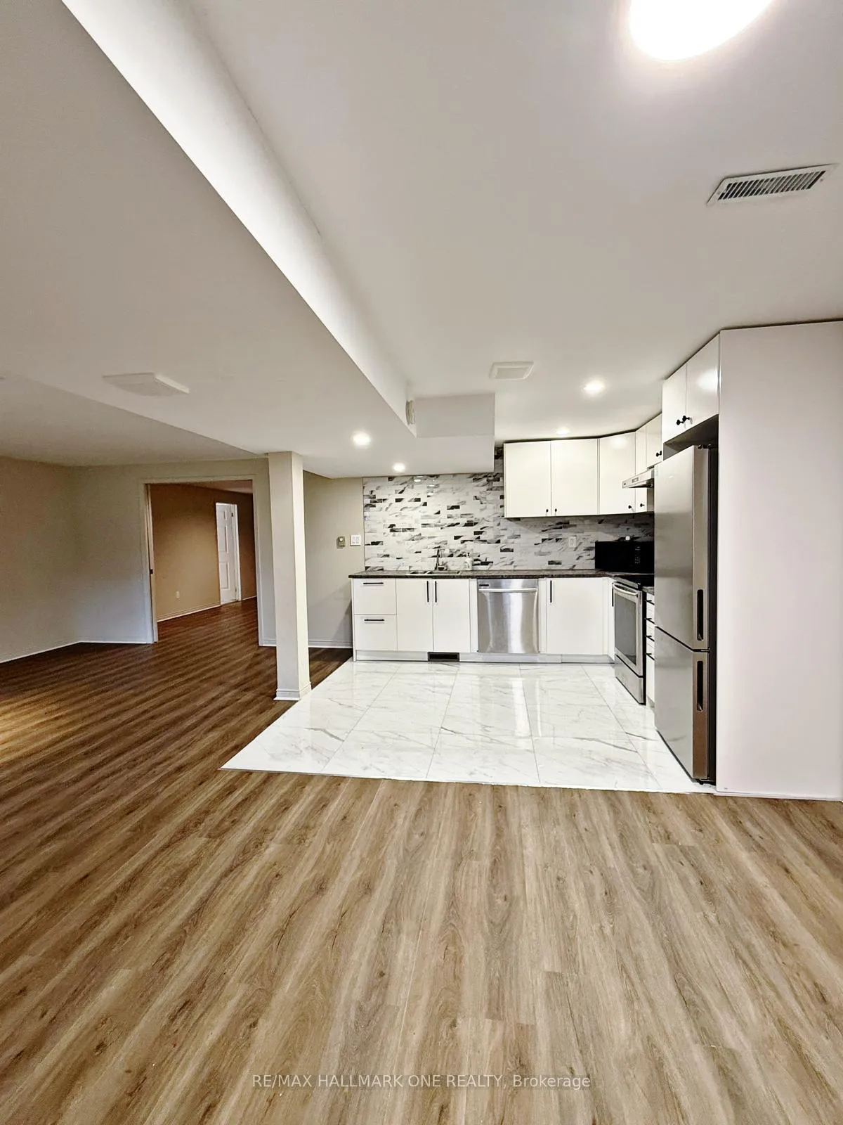 Photo 11 of 184 Timpson Drive, Aurora, Aurora Highlands — HOMEH