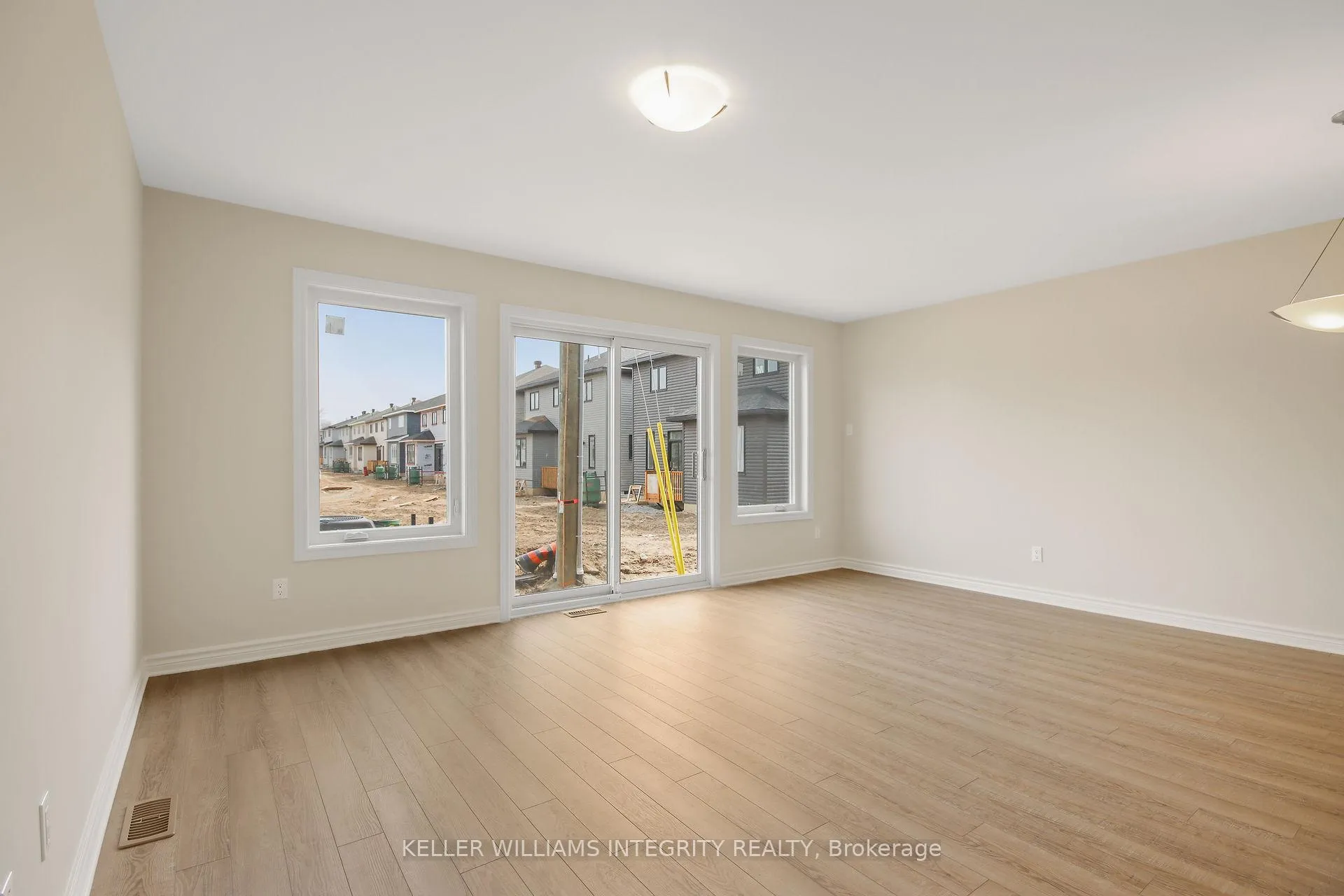 Photo 7 of 116 Dowdall Circle E, Carleton Place — HOMEH