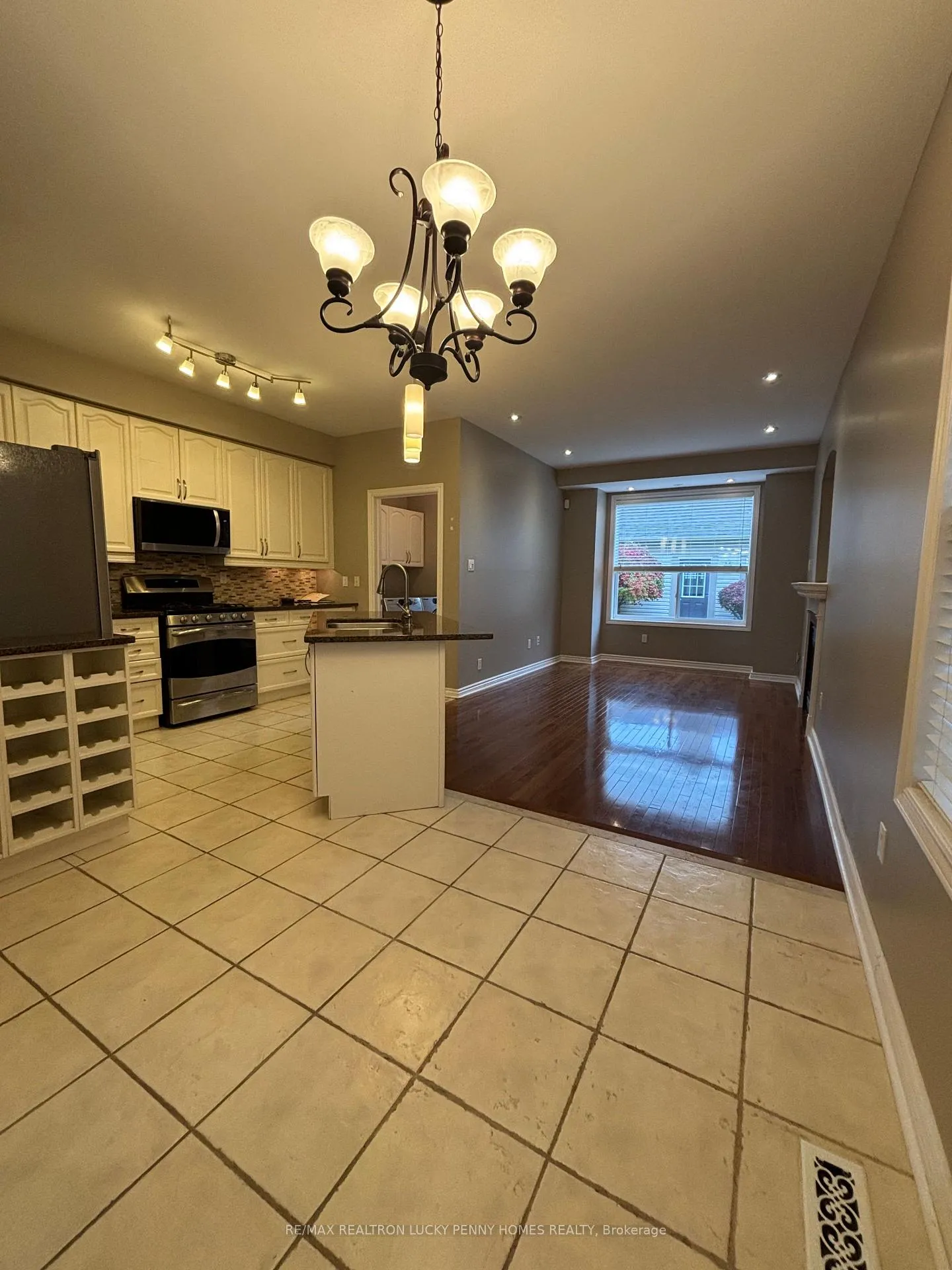 Photo 6 of 6 Christian ReesorPark Avenue, Markham, Cornell — HOMEH