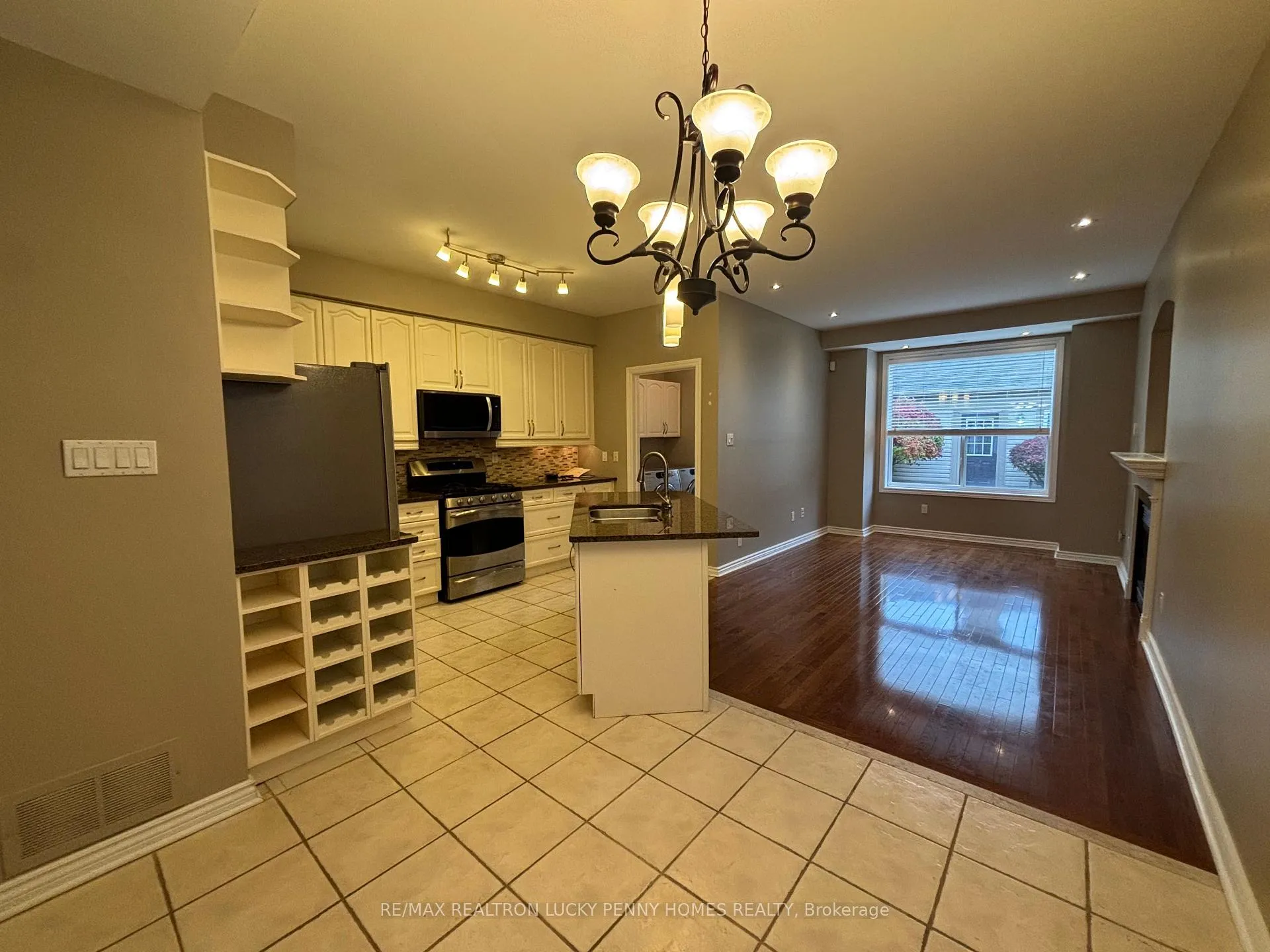 Photo 8 of 6 Christian ReesorPark Avenue, Markham, Cornell — HOMEH