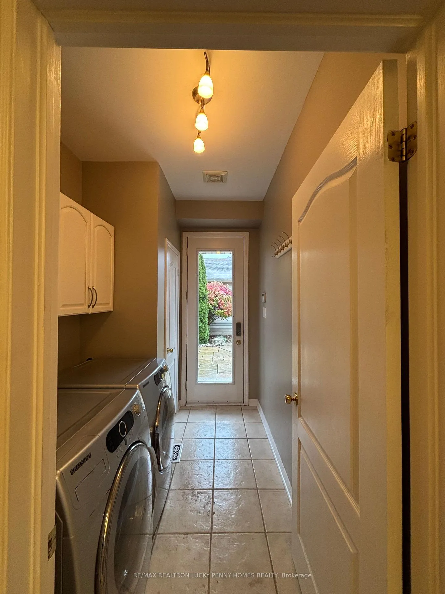 Photo 10 of 6 Christian ReesorPark Avenue, Markham, Cornell — HOMEH