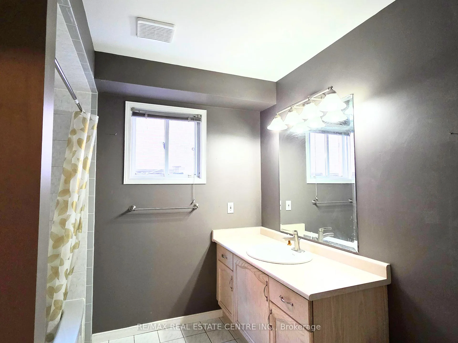 Photo 17 of 118 Fano Drive, Hamilton, Butler — HOMEH