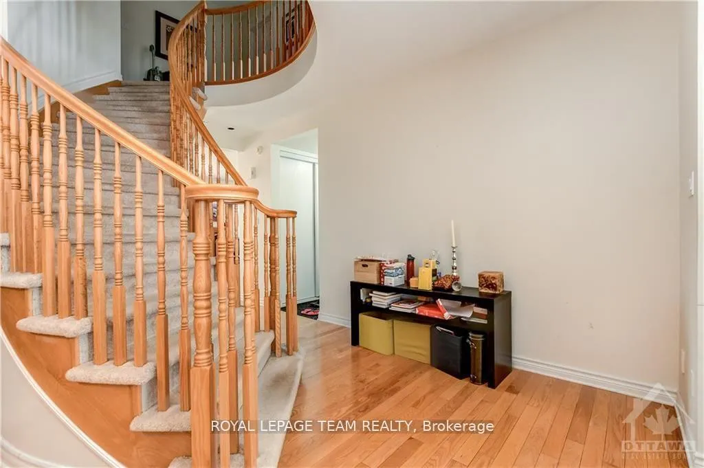 Photo 4 of 153 Tapestry Drive, Ottawa, Barrhaven - Strandherd — HOMEH