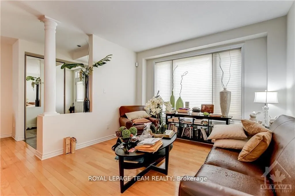 Photo 6 of 153 Tapestry Drive, Ottawa, Barrhaven - Strandherd — HOMEH