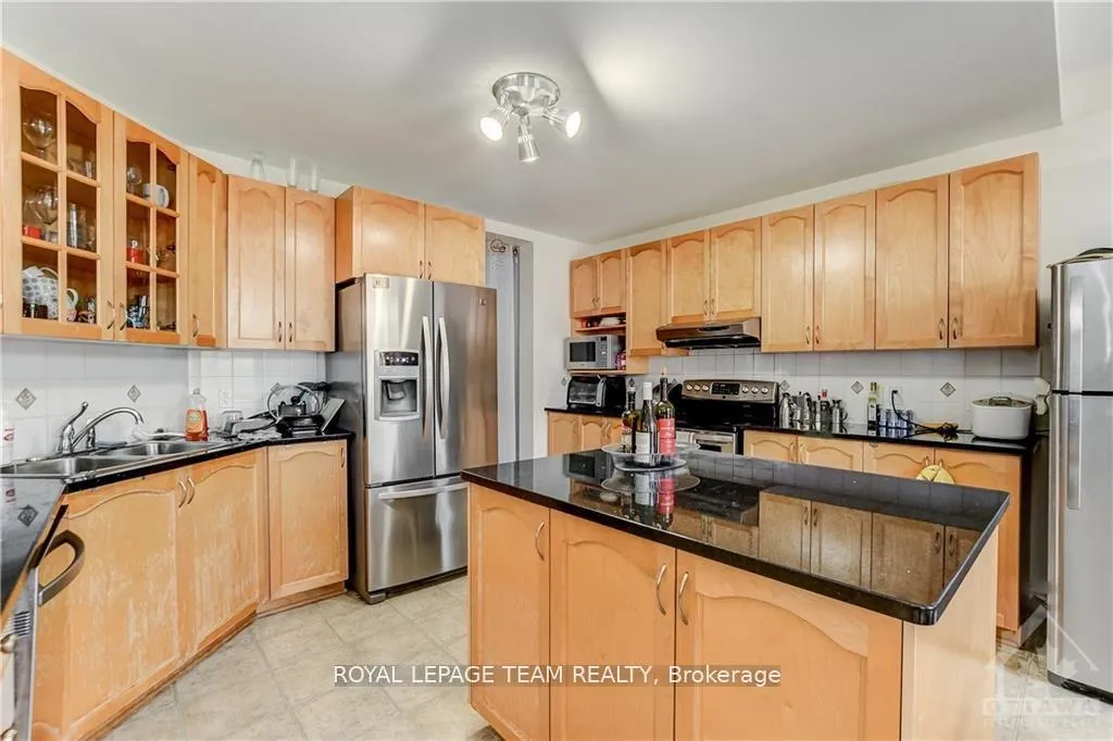 Photo 16 of 153 Tapestry Drive, Ottawa, Barrhaven - Strandherd — HOMEH