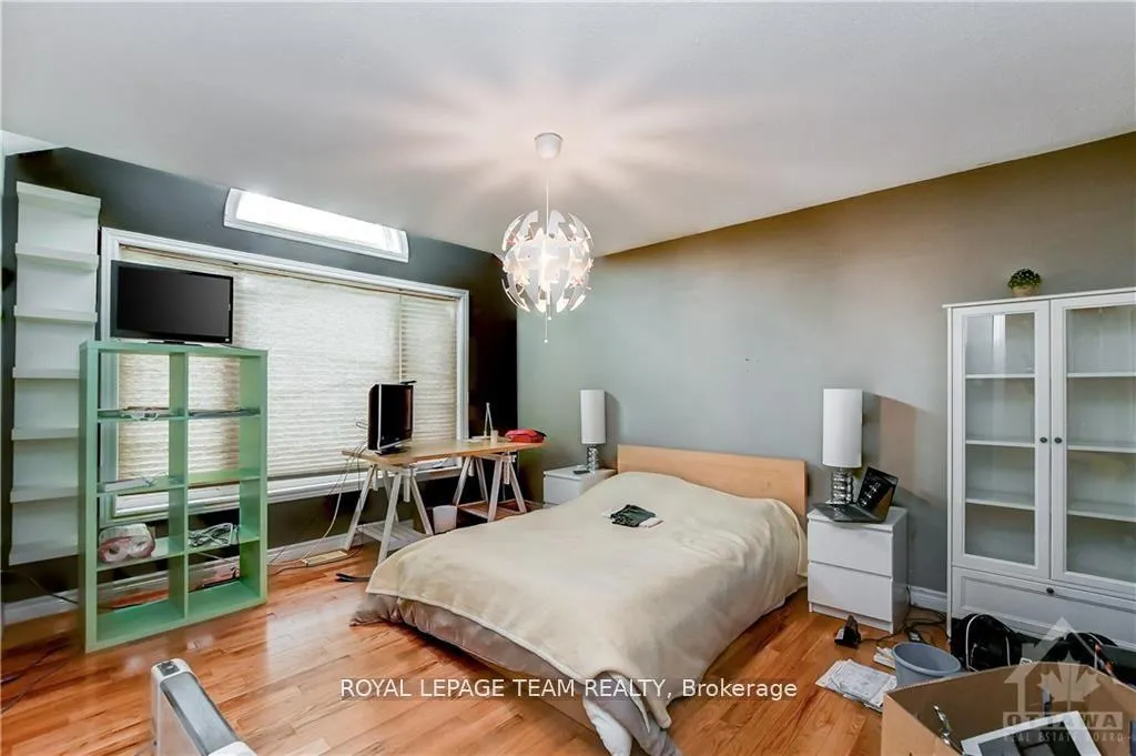 Photo 23 of 153 Tapestry Drive, Ottawa, Barrhaven - Strandherd — HOMEH