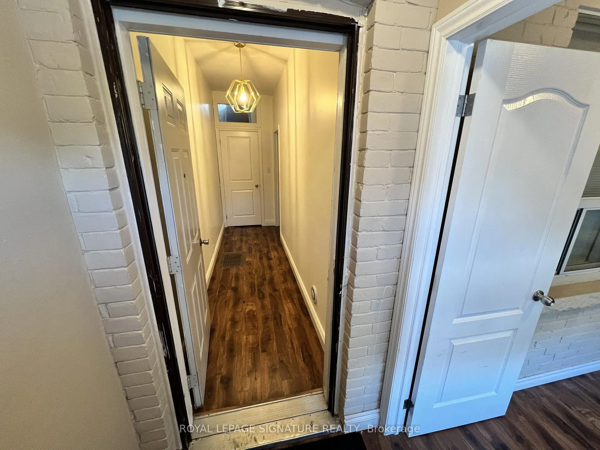 Photo 2 of Unit Main, 800 Pape Avenue, Toronto, Playter Estates-Danforth — HOMEH