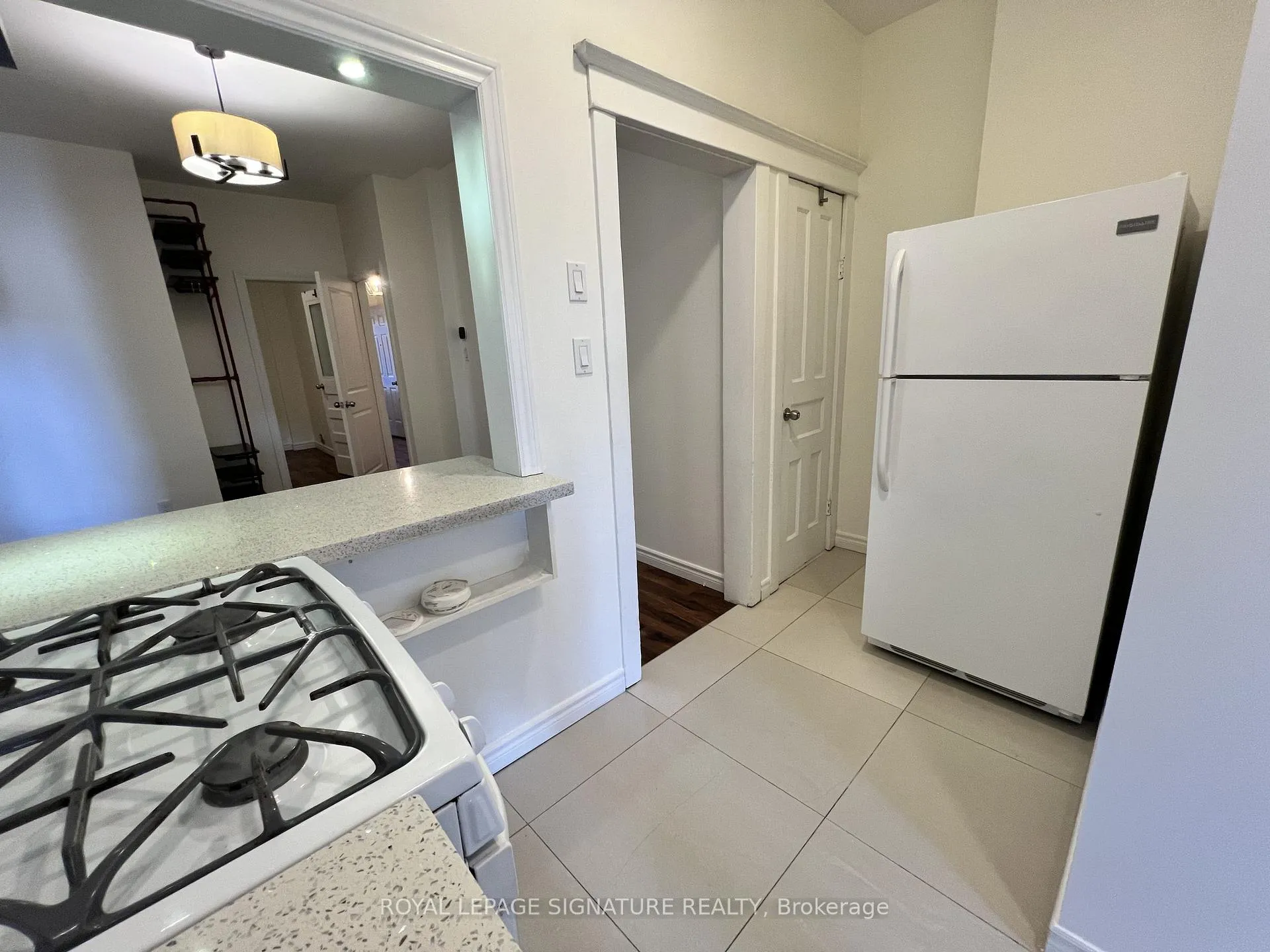 Photo 10 of Unit Main, 800 Pape Avenue, Toronto, Playter Estates-Danforth — HOMEH