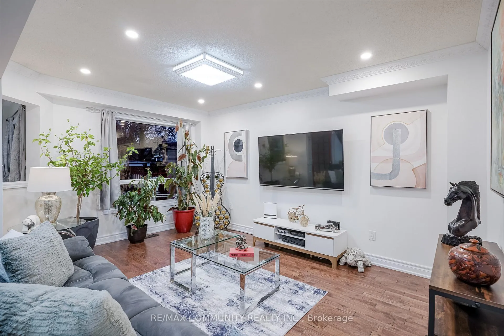 Photo 24 of 4 Edgerton Drive N, Clarington, Bowmanville — HOMEH