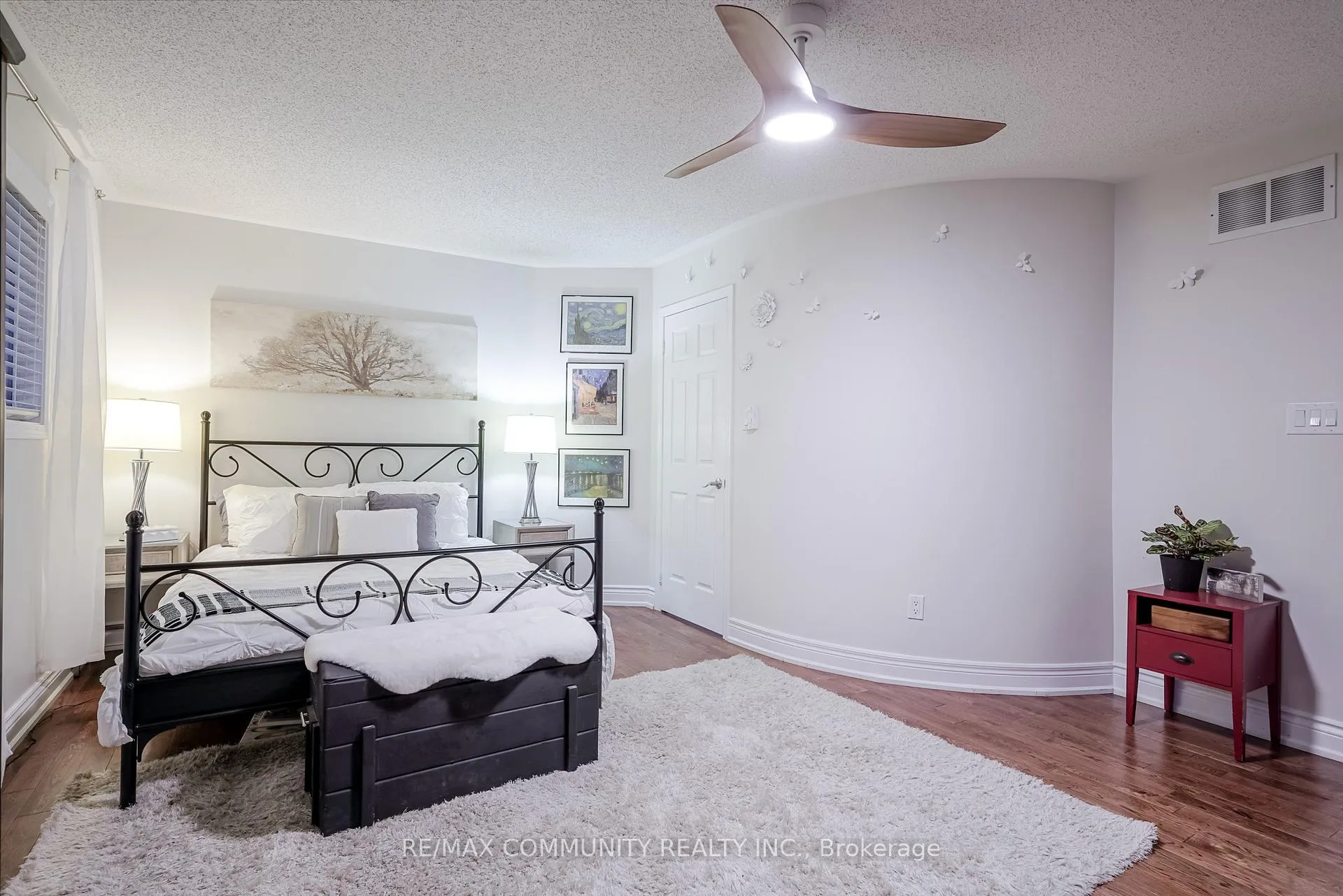 Photo 31 of 4 Edgerton Drive N, Clarington, Bowmanville — HOMEH