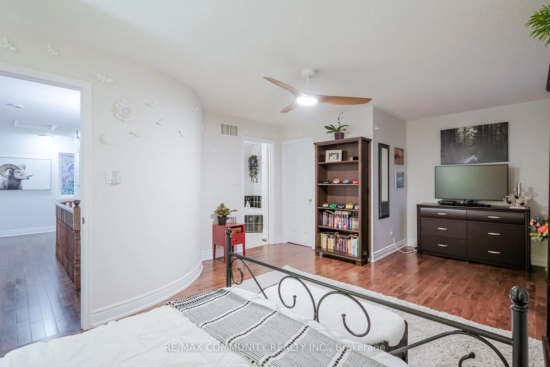 Photo 34 of 4 Edgerton Drive N, Clarington, Bowmanville — HOMEH