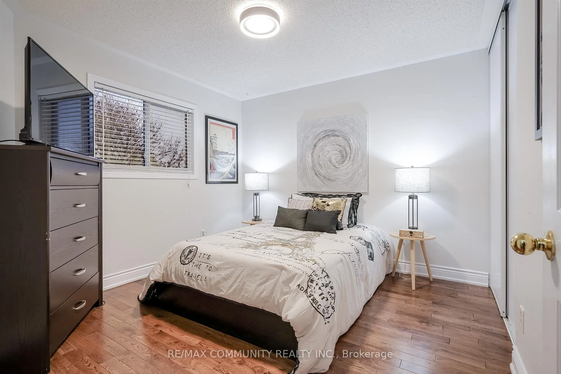 Photo 37 of 4 Edgerton Drive N, Clarington, Bowmanville — HOMEH