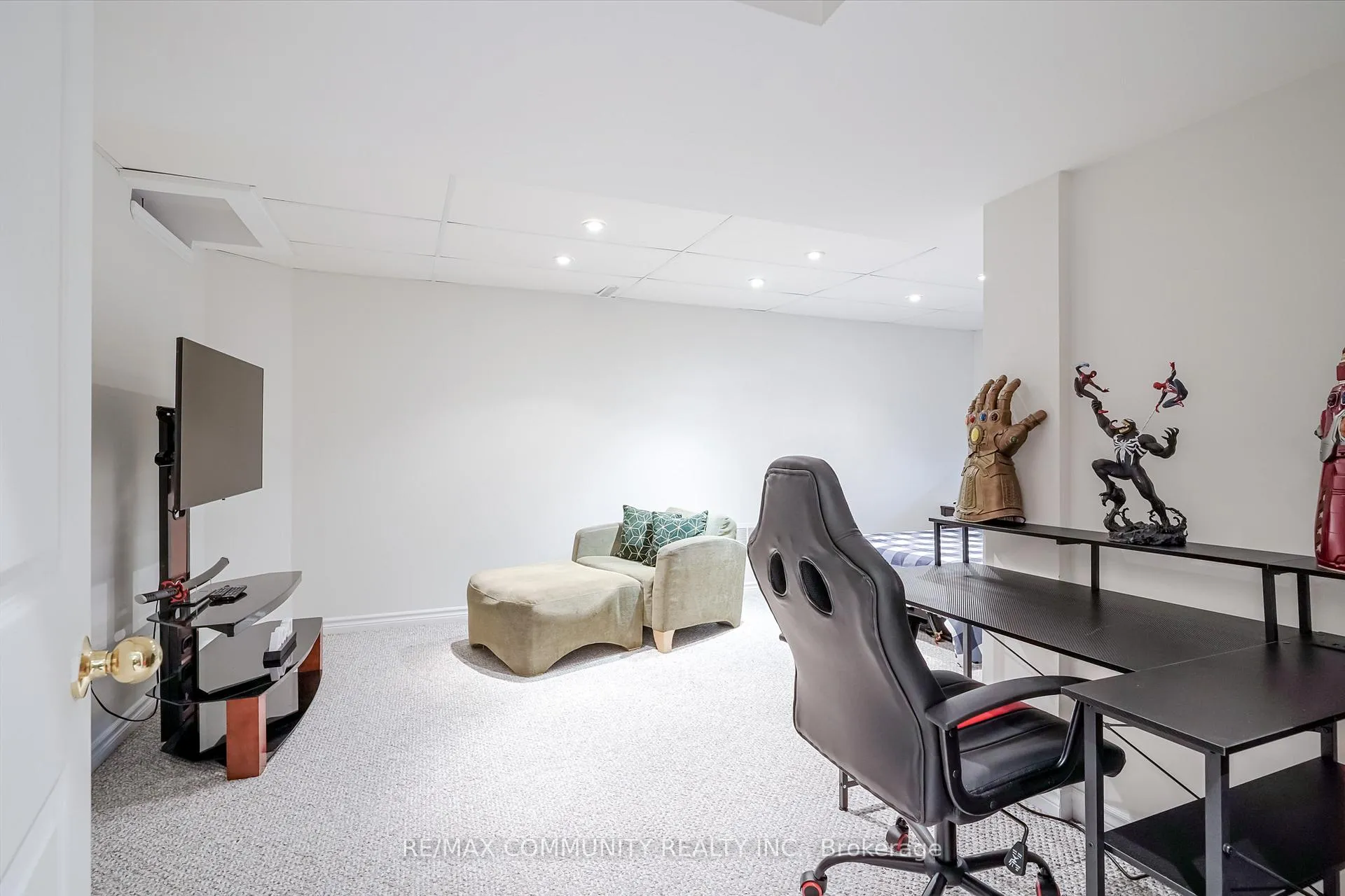 Photo 48 of 4 Edgerton Drive N, Clarington, Bowmanville — HOMEH
