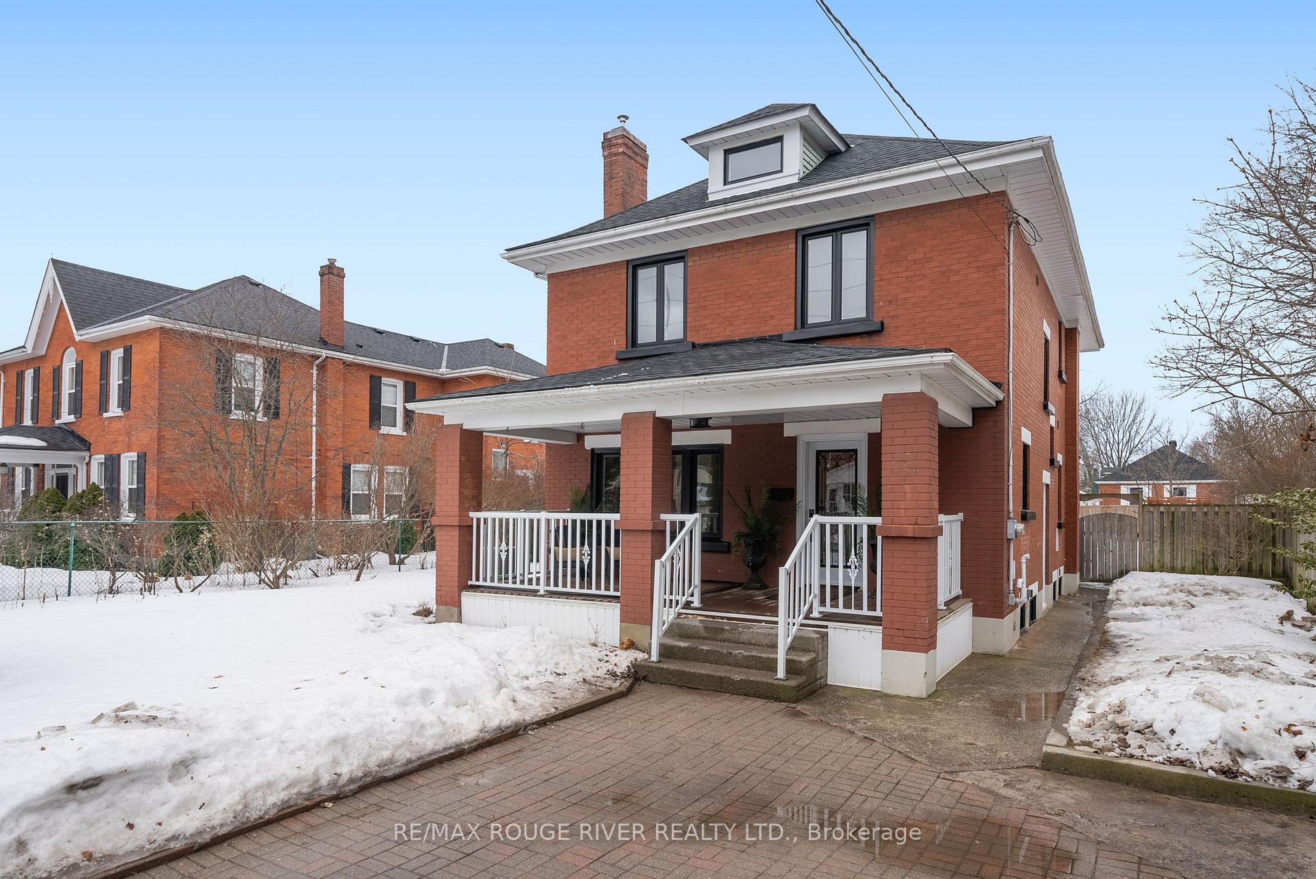 Photo 3 of 357 George Street, Cobourg — HOMEH