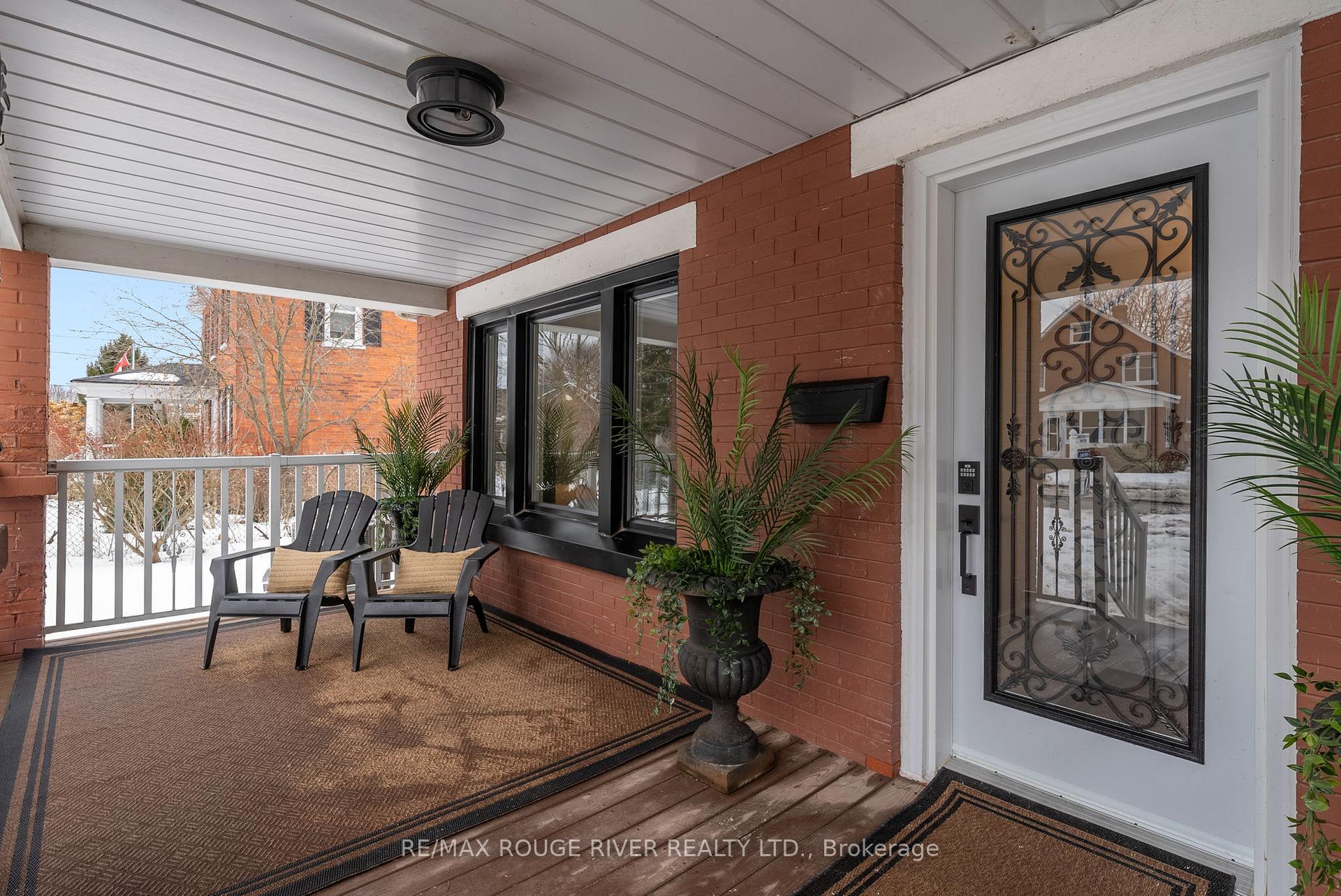 Photo 4 of 357 George Street, Cobourg — HOMEH