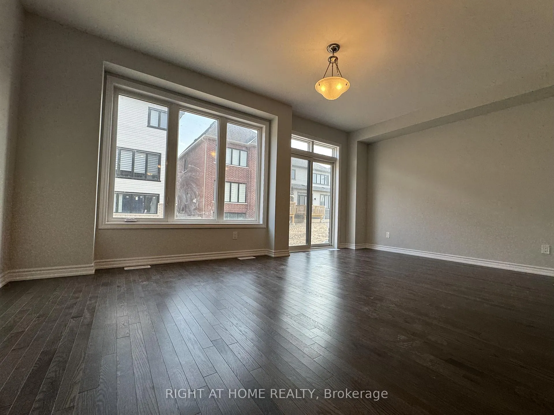 Photo 7 of 1107 Thompson Drive, Oshawa, Kedron — HOMEH