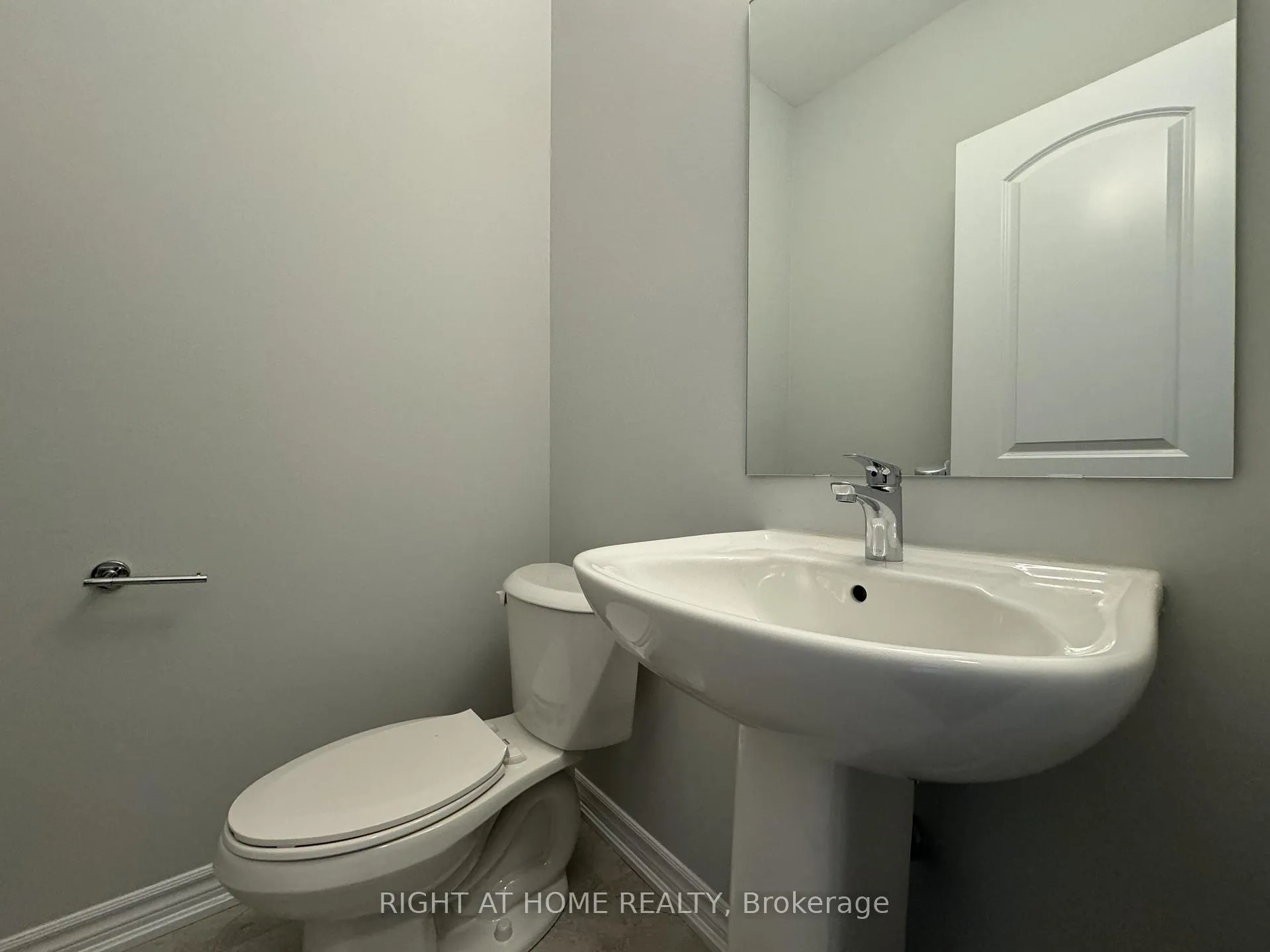 Photo 16 of 1107 Thompson Drive, Oshawa, Kedron — HOMEH