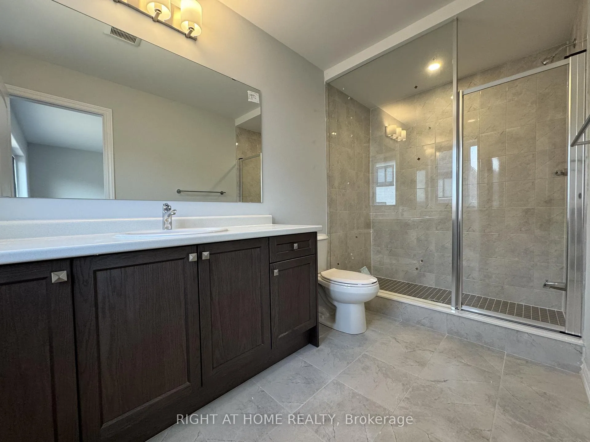 Photo 20 of 1107 Thompson Drive, Oshawa, Kedron — HOMEH