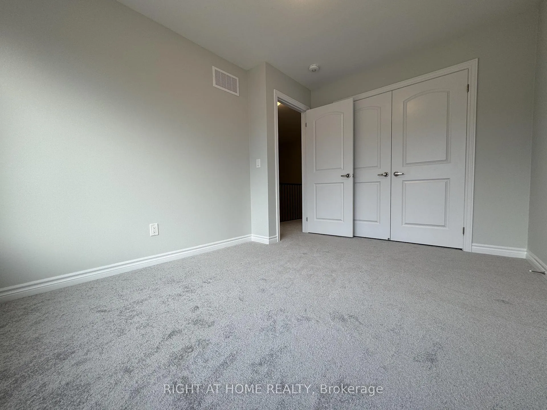 Photo 24 of 1107 Thompson Drive, Oshawa, Kedron — HOMEH
