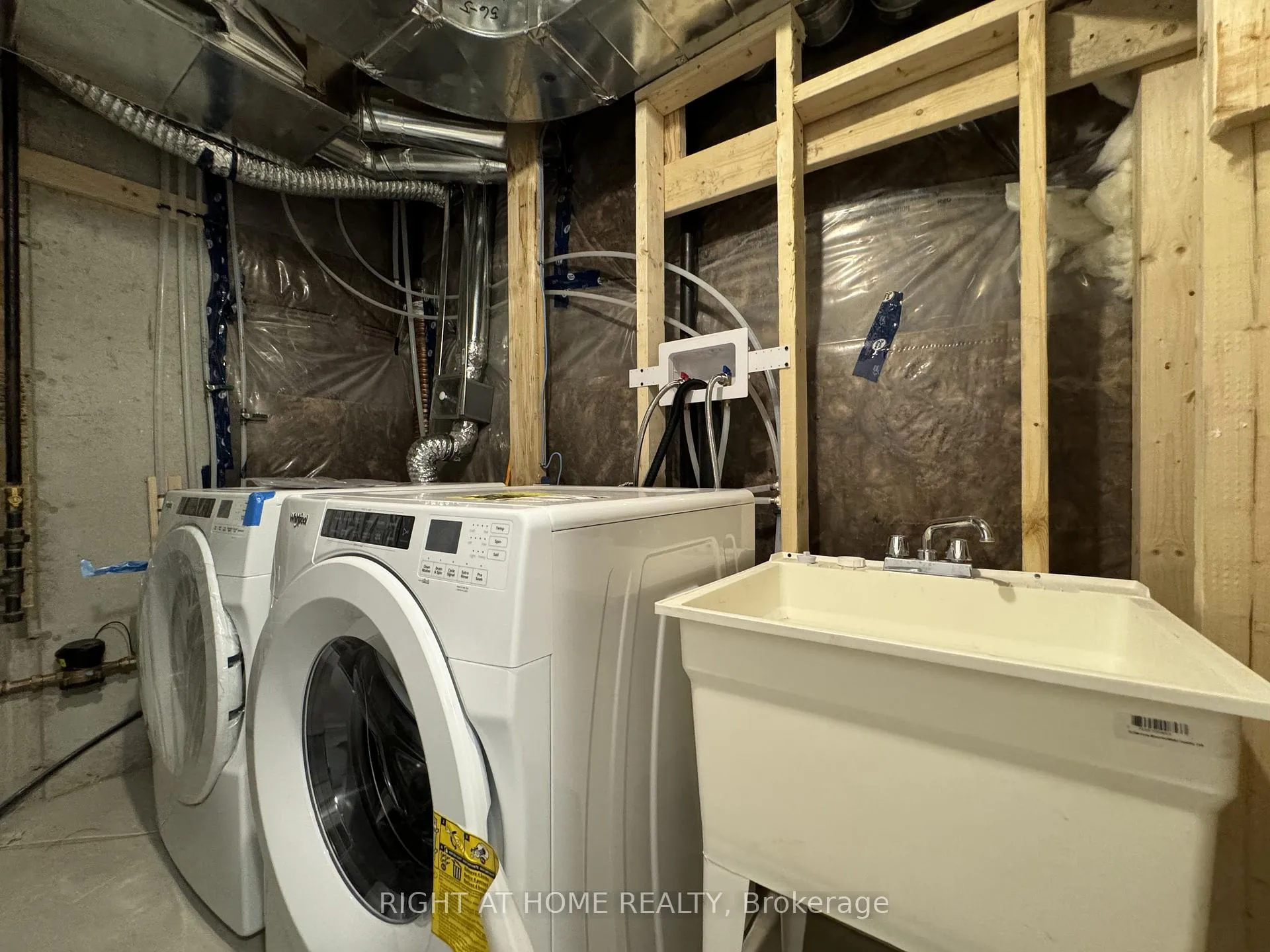 Photo 31 of 1107 Thompson Drive, Oshawa, Kedron — HOMEH