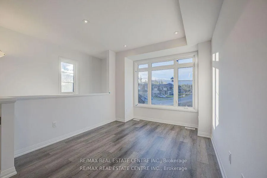 Photo 3 of Unit 1, 120 Court Drive, Brant, Paris — HOMEH