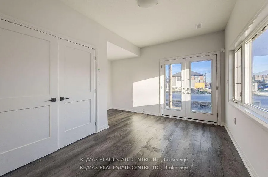 Photo 27 of Unit 1, 120 Court Drive, Brant, Paris — HOMEH