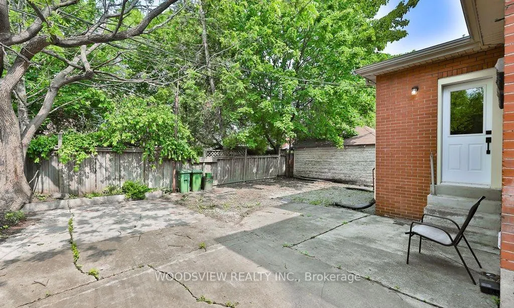 Photo 10 of Unit Lower, 24 Leinster Avenue S, Hamilton, Stipley — HOMEH