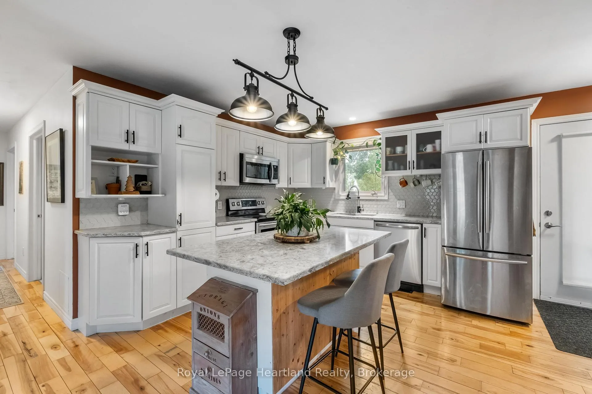 Photo 5 of Unit 1, 43 Raglan Street E, Goderich, Goderich (Town) — HOMEH