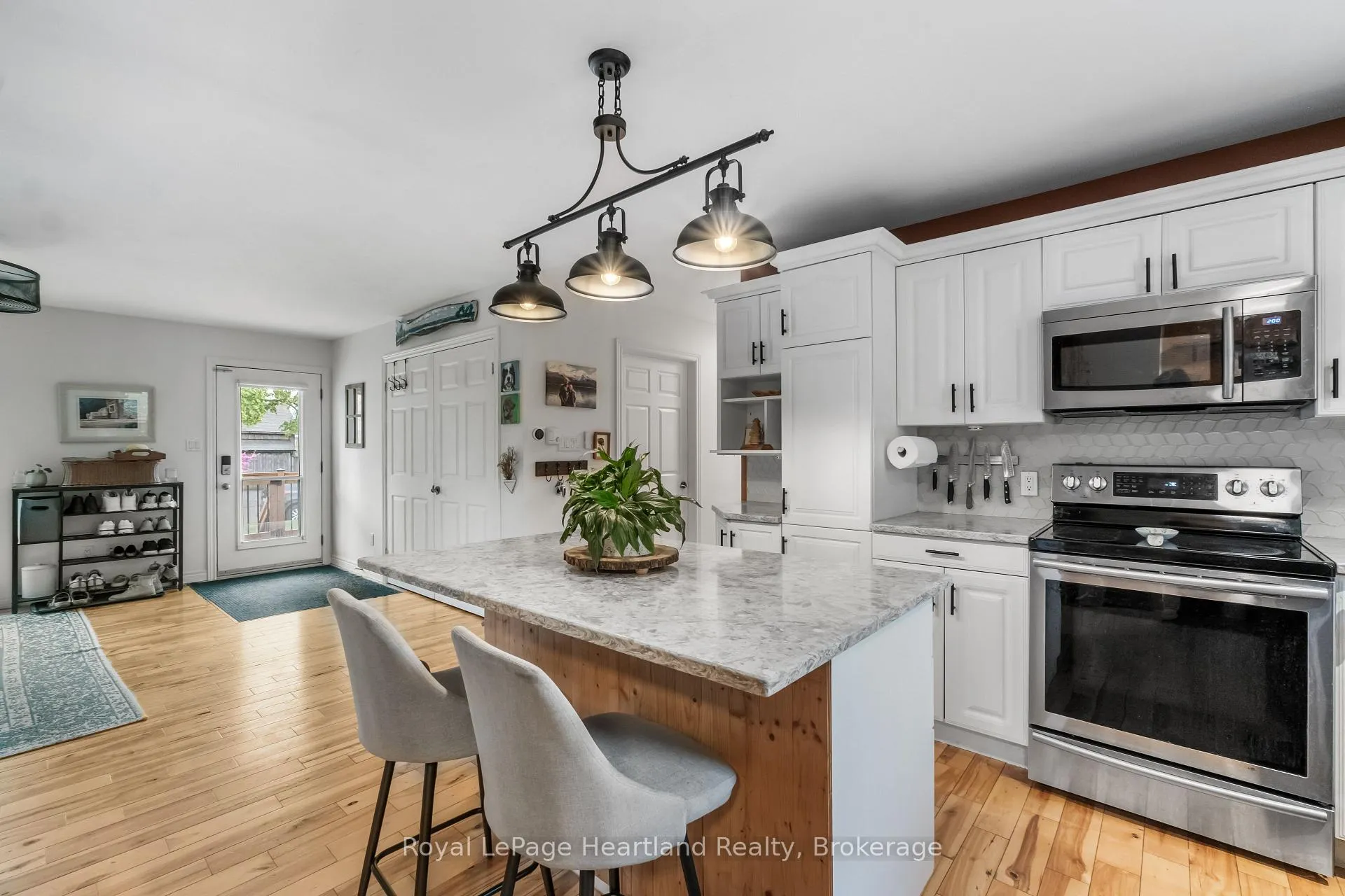 Photo 8 of Unit 1, 43 Raglan Street E, Goderich, Goderich (Town) — HOMEH