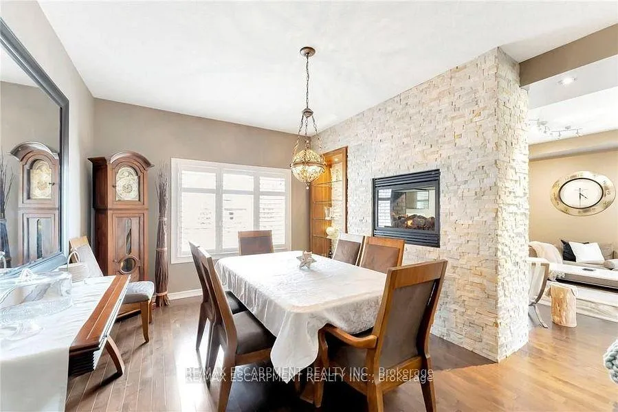 Photo 15 of 349 Valridge Drive, Hamilton, Ancaster — HOMEH