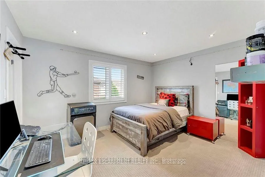 Photo 22 of 349 Valridge Drive, Hamilton, Ancaster — HOMEH
