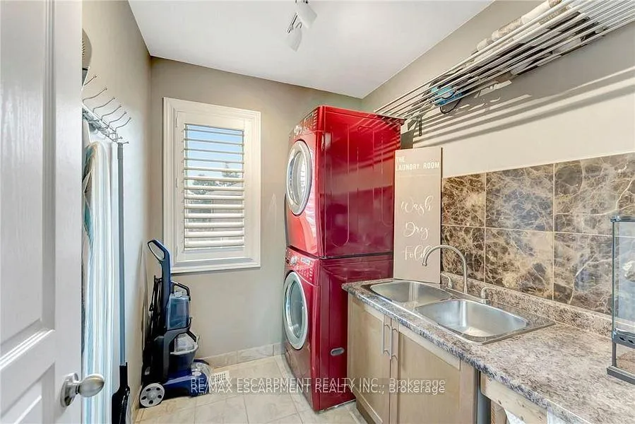 Photo 26 of 349 Valridge Drive, Hamilton, Ancaster — HOMEH