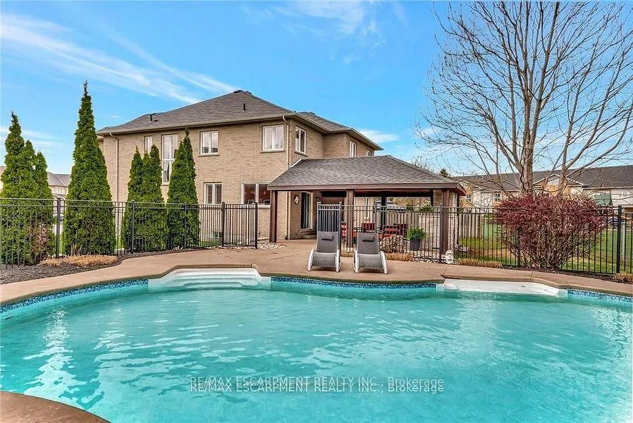 Photo 36 of 349 Valridge Drive, Hamilton, Ancaster — HOMEH