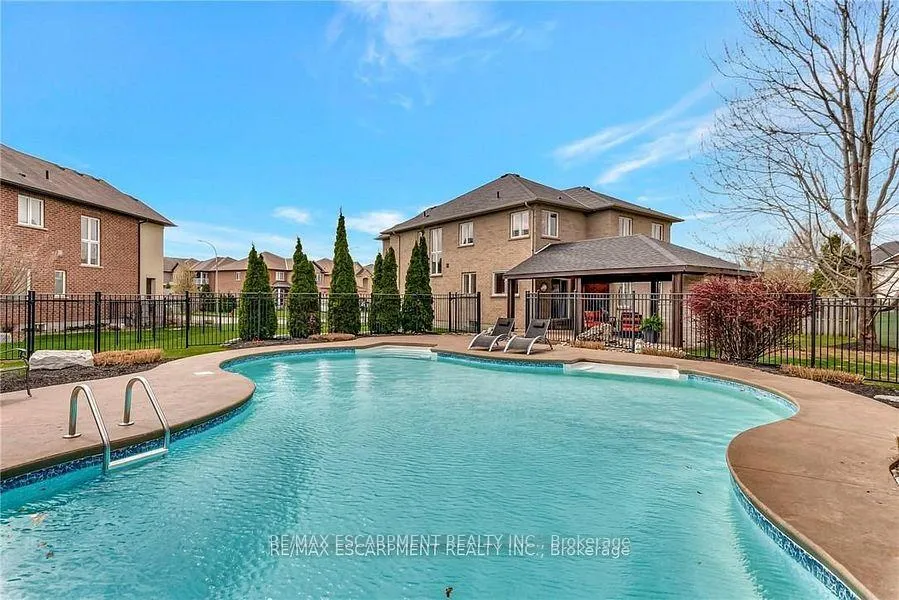 Photo 38 of 349 Valridge Drive, Hamilton, Ancaster — HOMEH
