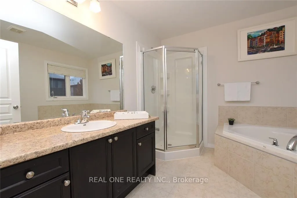 Photo 26 of 351 Stonehenge Drive, Hamilton, Meadowlands — HOMEH