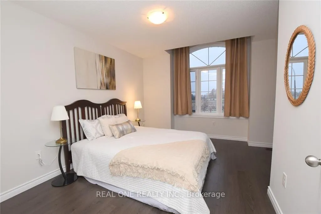 Photo 29 of 351 Stonehenge Drive, Hamilton, Meadowlands — HOMEH