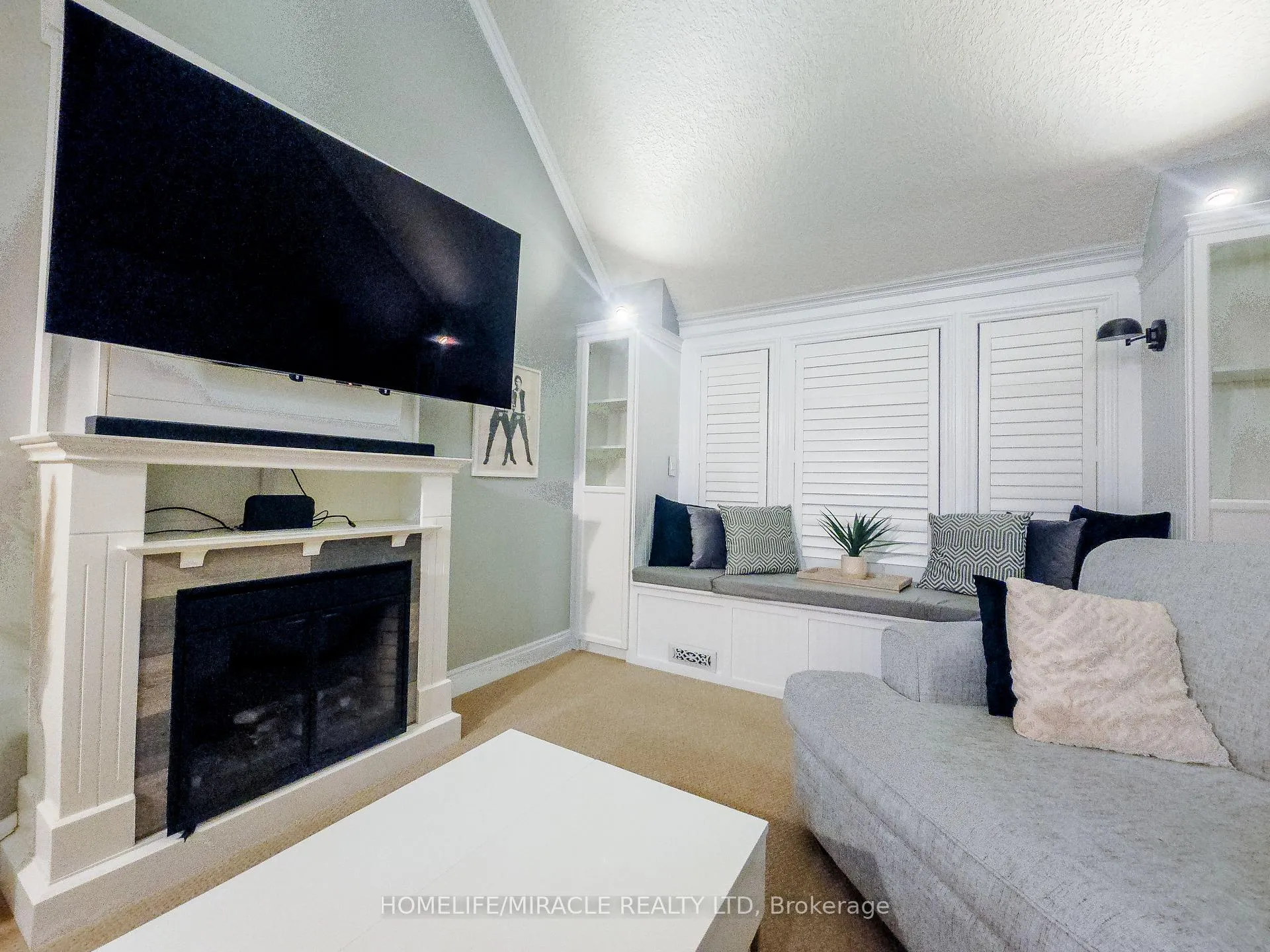 Photo 7 of 228 Sunny Meadow Court, Kitchener — HOMEH