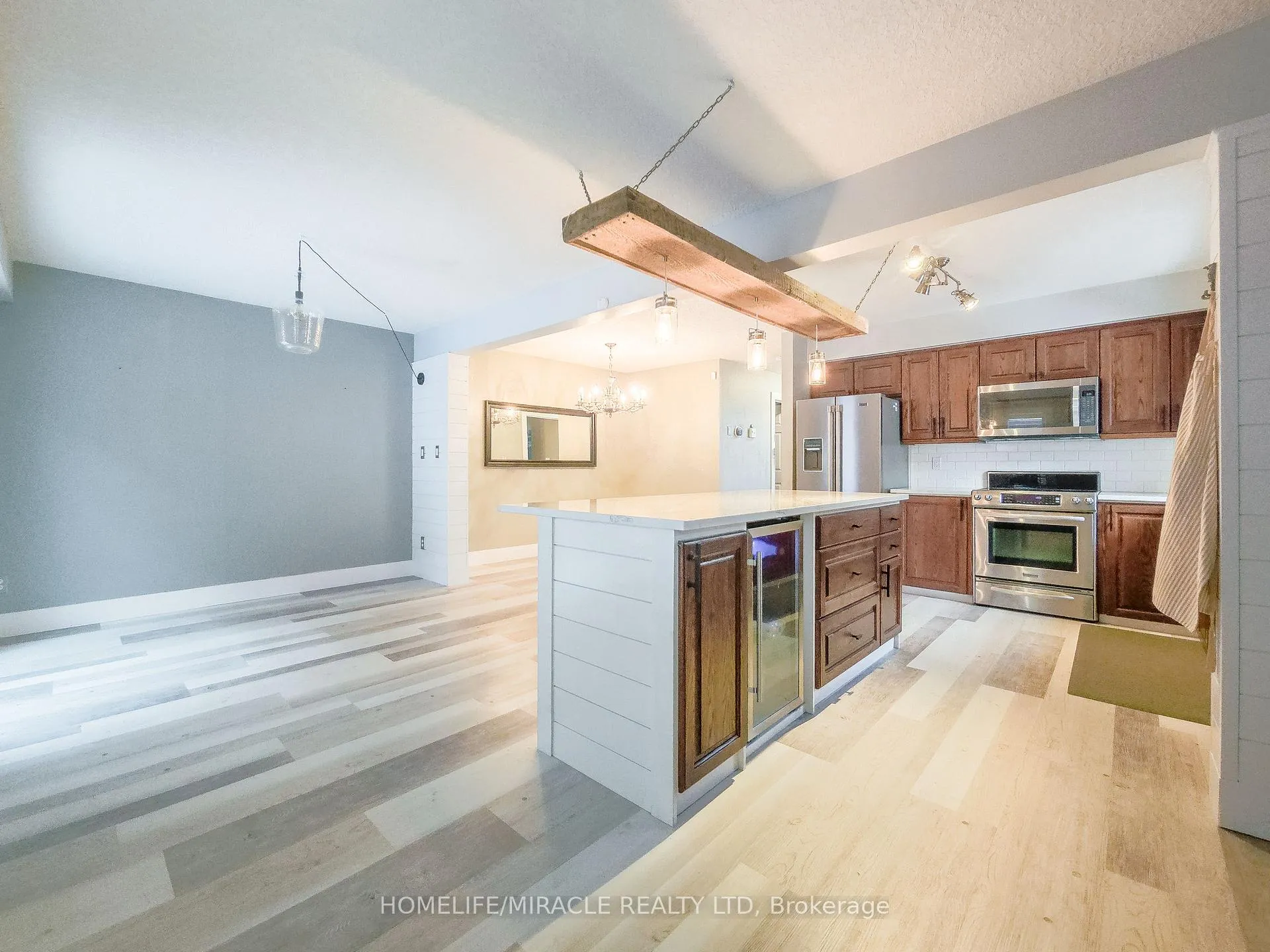 Photo 15 of 228 Sunny Meadow Court, Kitchener — HOMEH