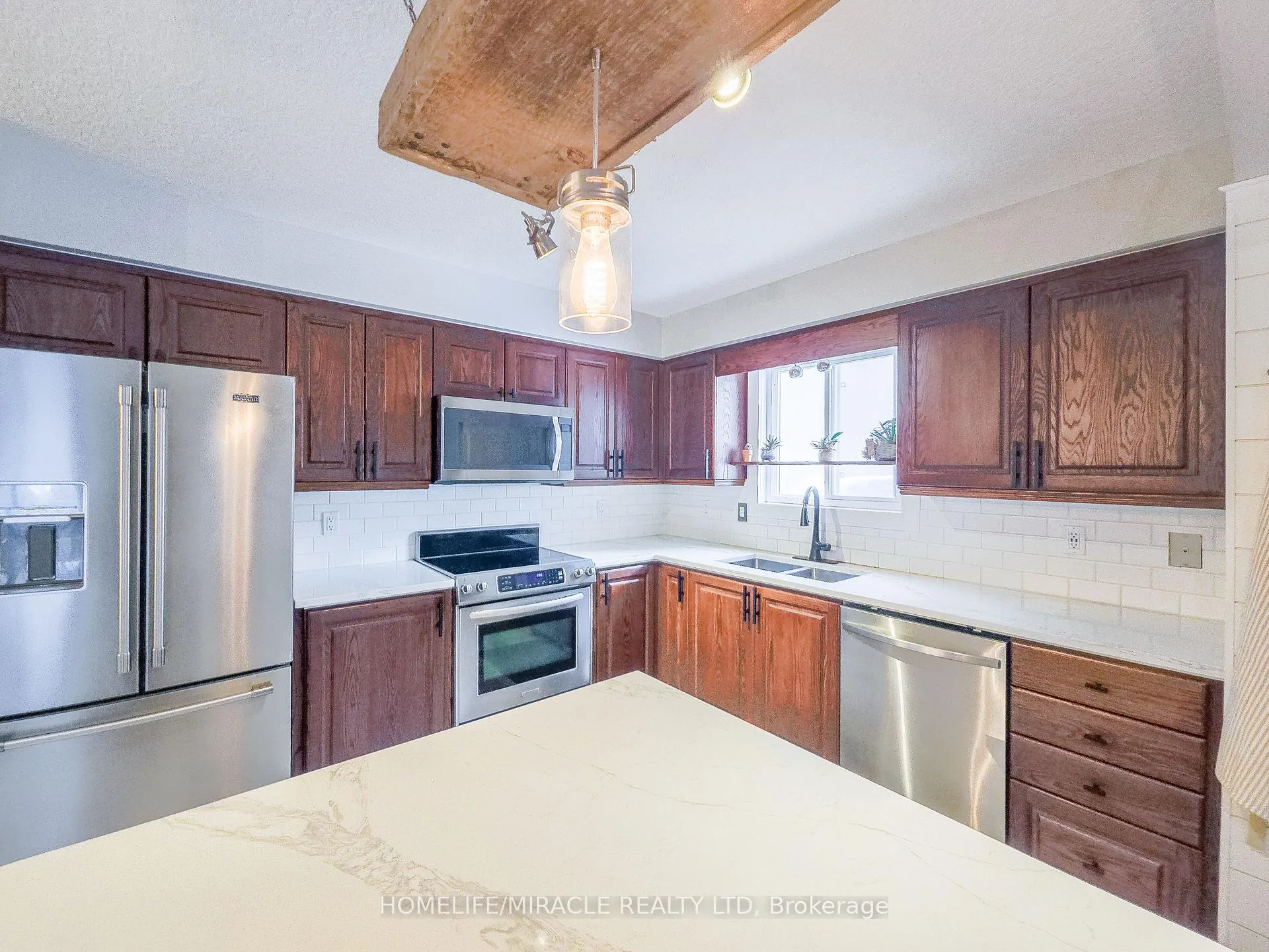 Photo 17 of 228 Sunny Meadow Court, Kitchener — HOMEH