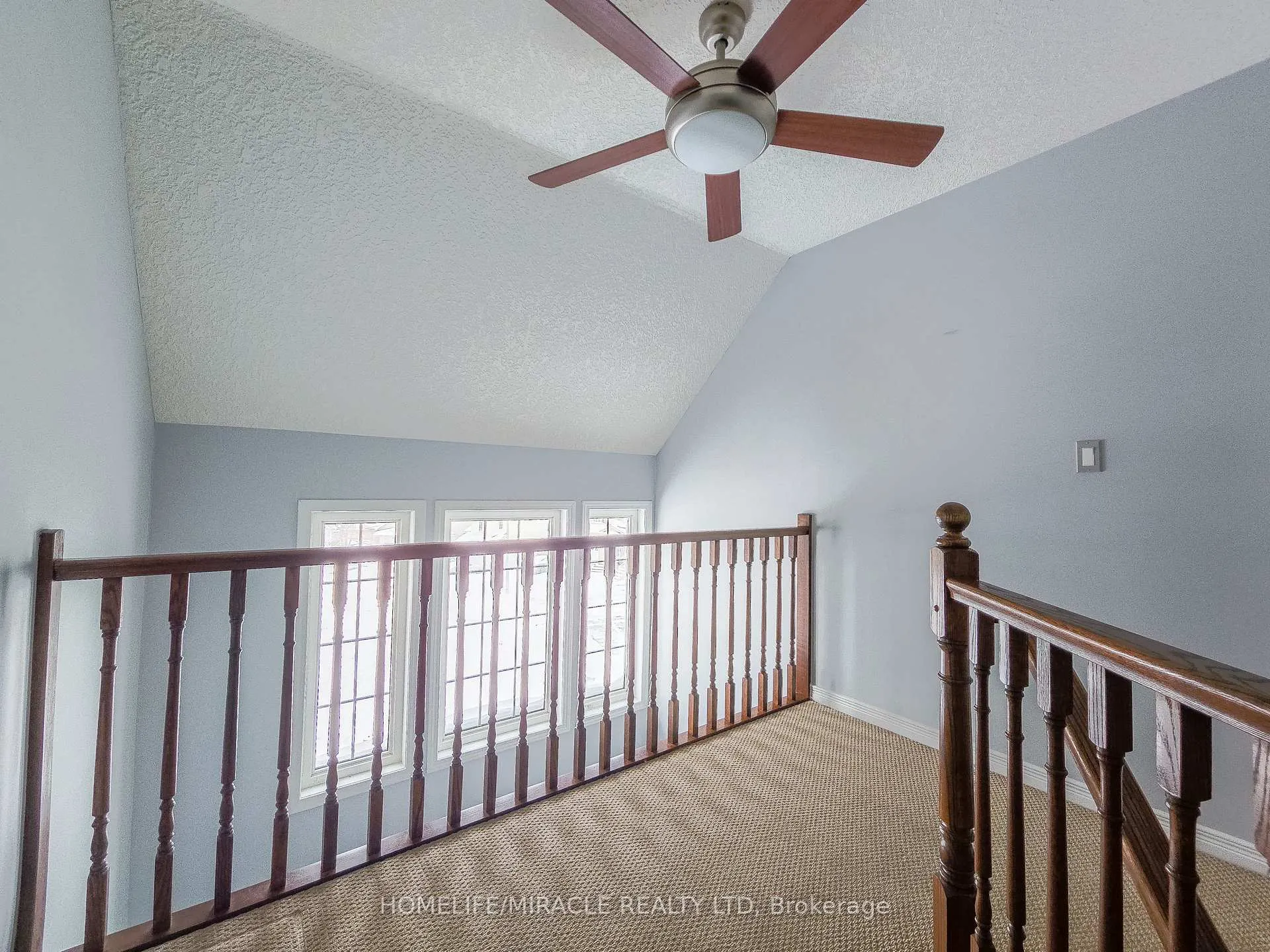 Photo 21 of 228 Sunny Meadow Court, Kitchener — HOMEH