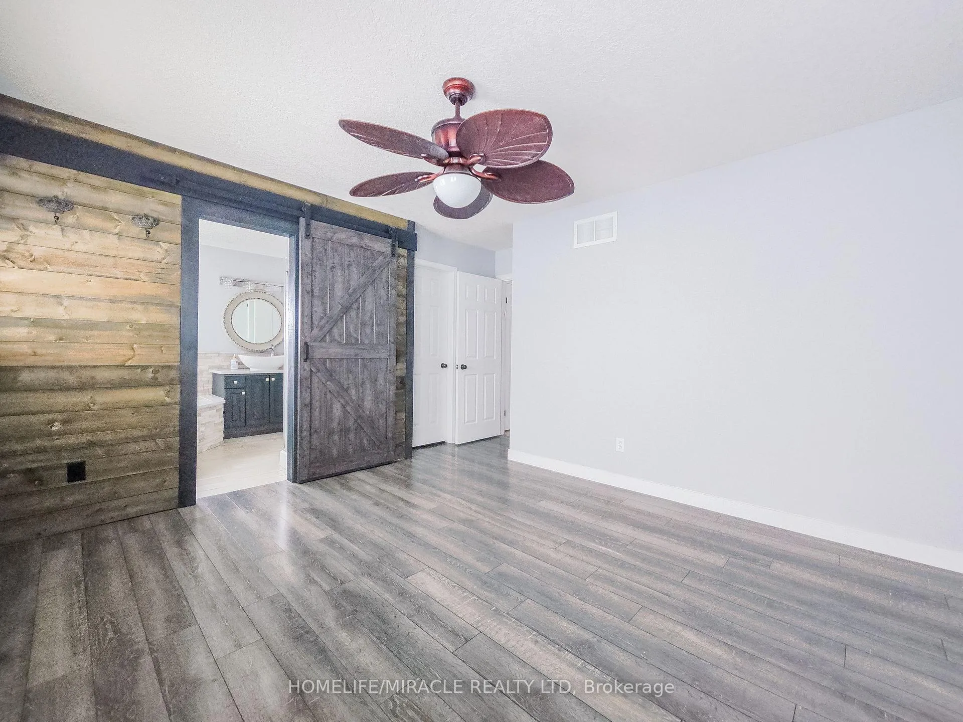 Photo 25 of 228 Sunny Meadow Court, Kitchener — HOMEH