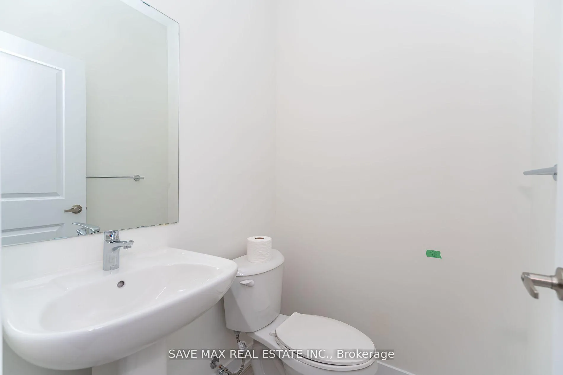 Photo 4 of 1082 Thompson Drive, Oshawa, Kedron — HOMEH