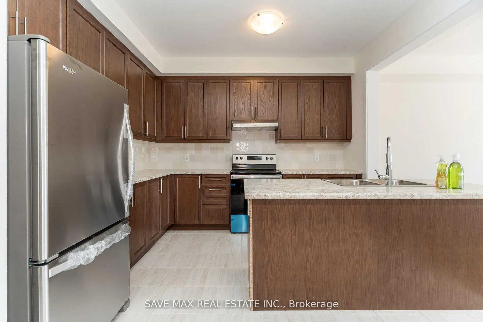 Photo 7 of 1082 Thompson Drive, Oshawa, Kedron — HOMEH
