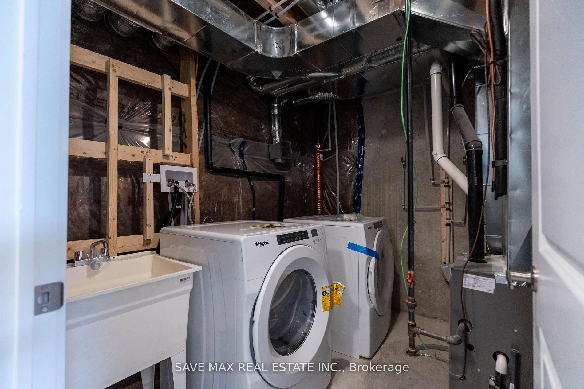 Photo 25 of 1082 Thompson Drive, Oshawa, Kedron — HOMEH