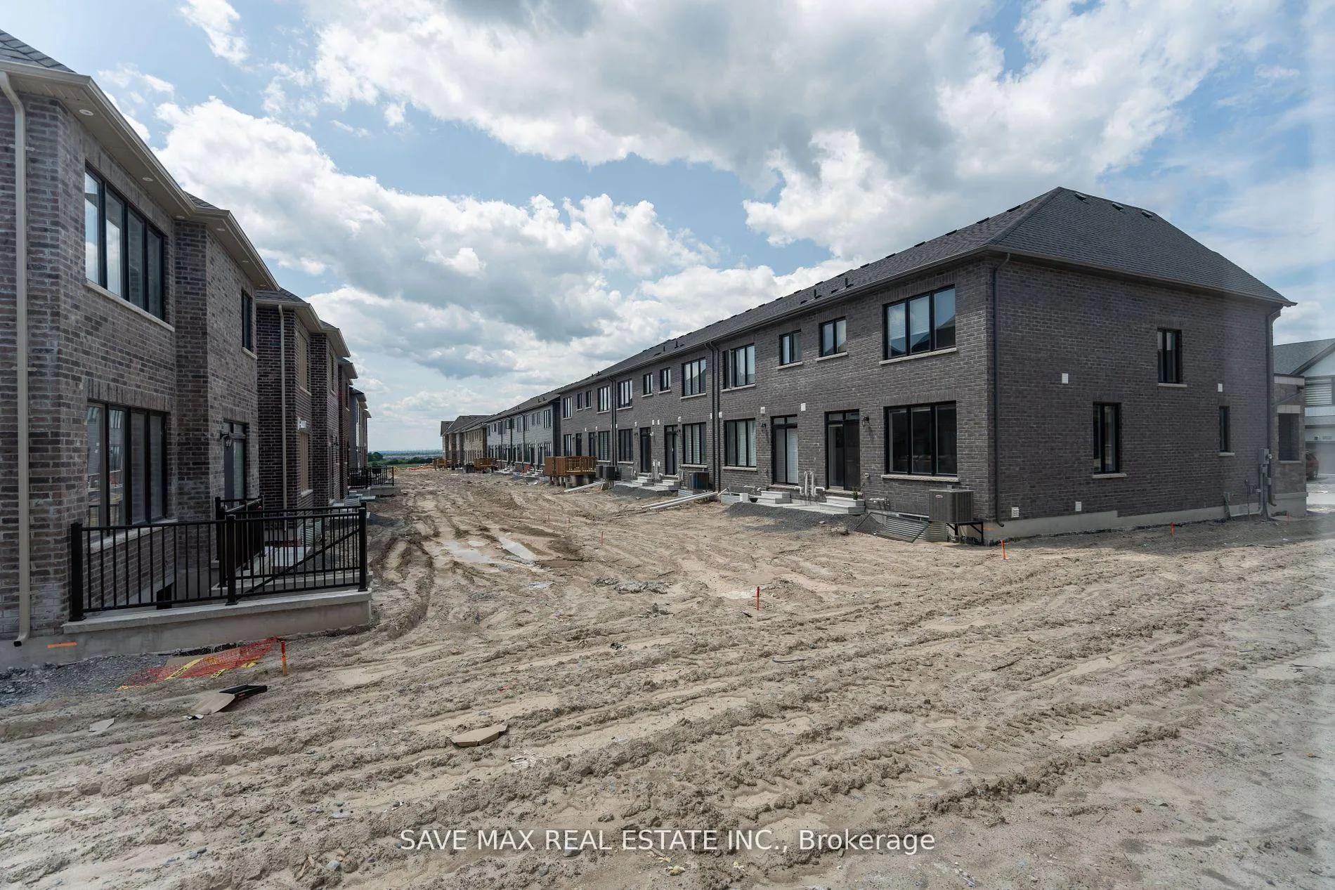 Photo 26 of 1082 Thompson Drive, Oshawa, Kedron — HOMEH