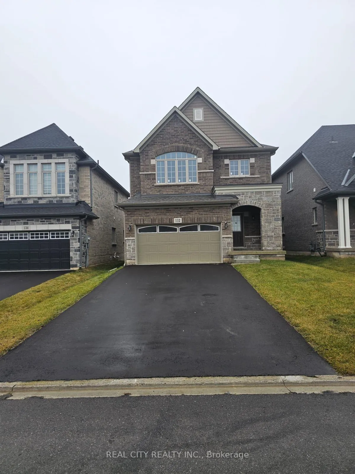 Photo 1 of 132 Sunset Way, Thorold, Rolling Meadows — HOMEH
