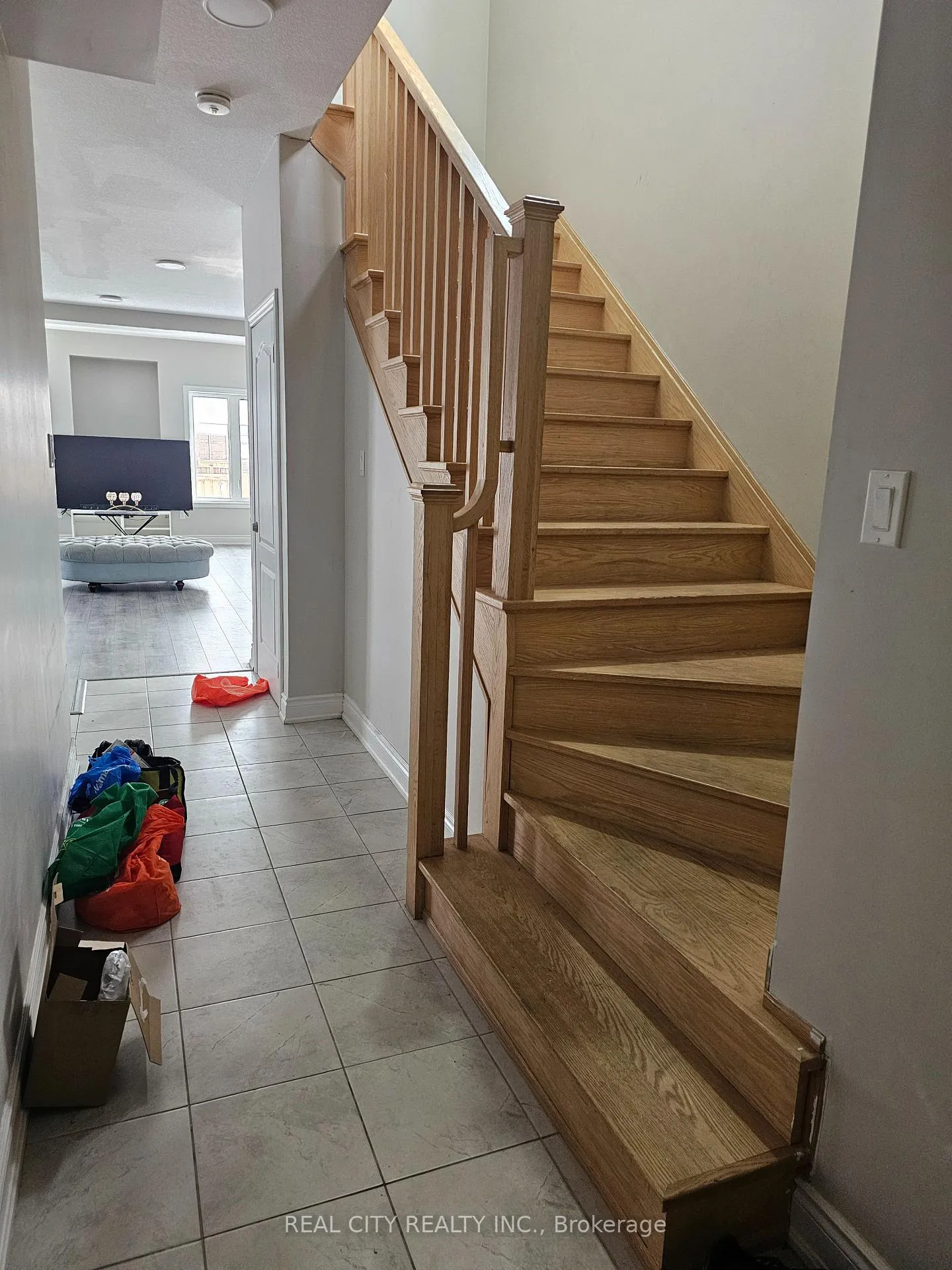 Photo 7 of 132 Sunset Way, Thorold, Rolling Meadows — HOMEH