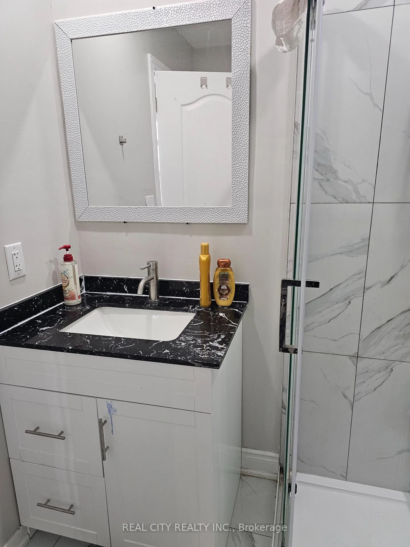 Photo 12 of 132 Sunset Way, Thorold, Rolling Meadows — HOMEH