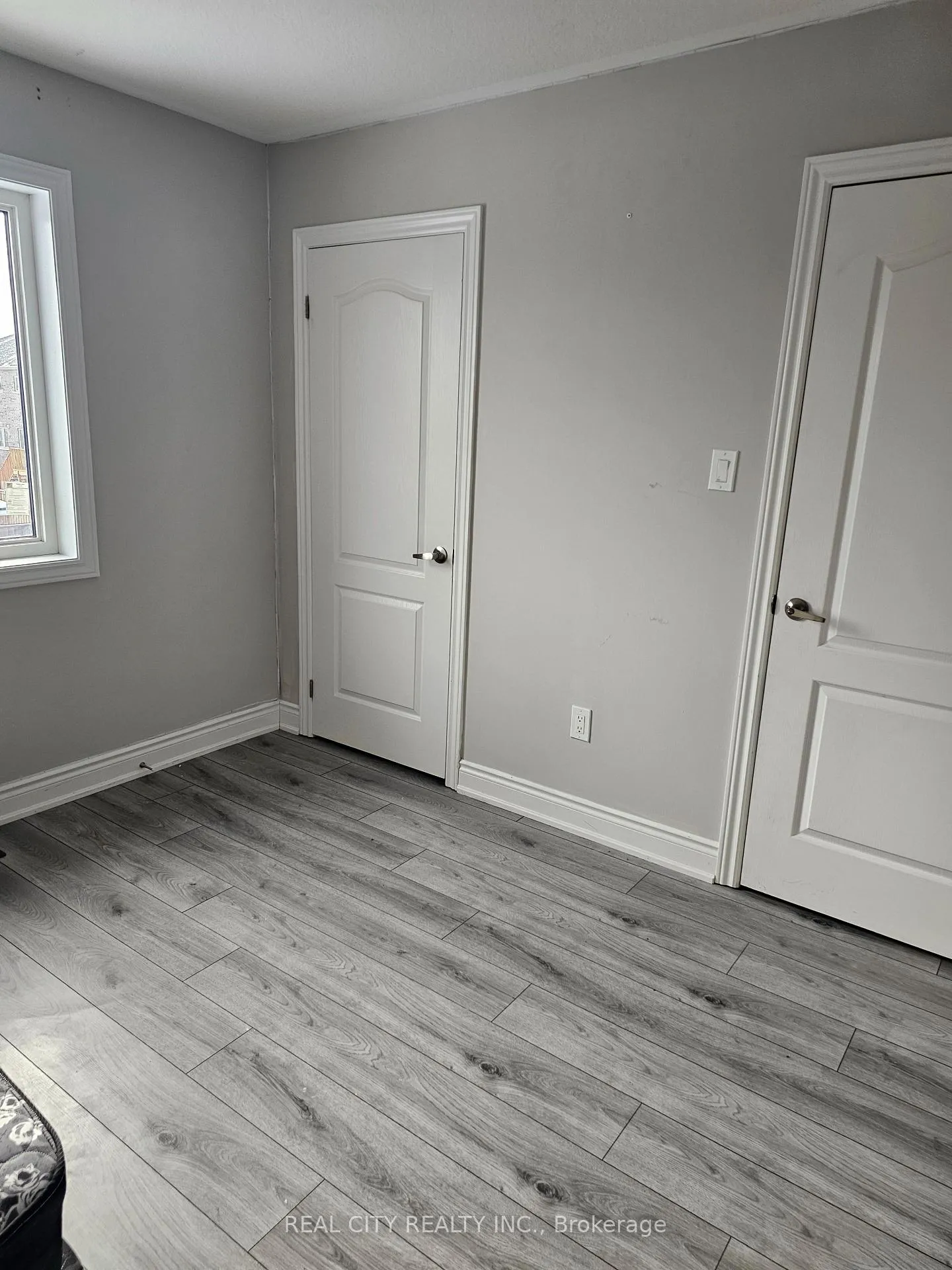 Photo 16 of 132 Sunset Way, Thorold, Rolling Meadows — HOMEH