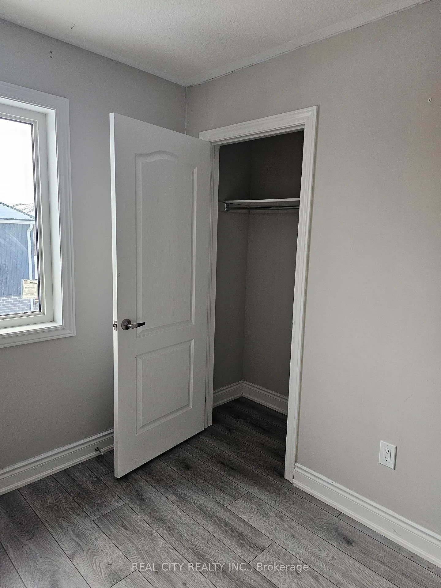 Photo 19 of 132 Sunset Way, Thorold, Rolling Meadows — HOMEH